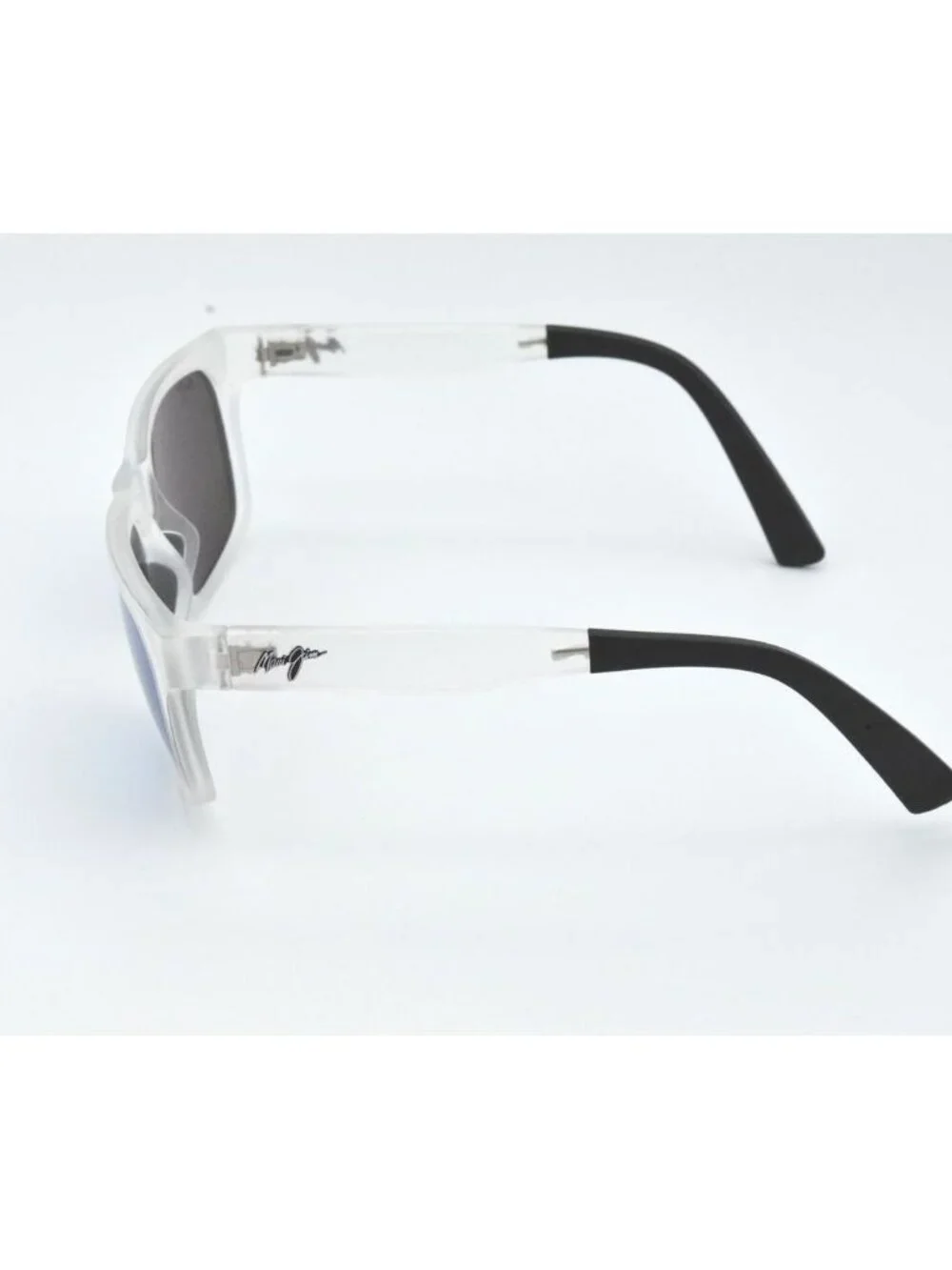 Maui Jim Boardwalk MJ 539-05CM Matte Crystal/ Blue Hawaii Lenses